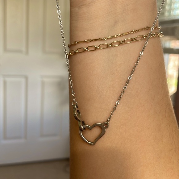 Jewelry - sterling silver infinity heart necklace
